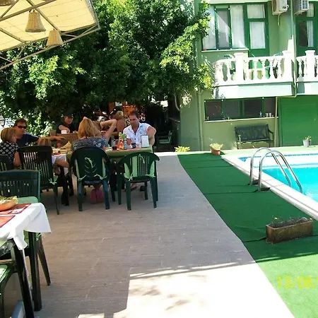 酒店 Sevgi 3