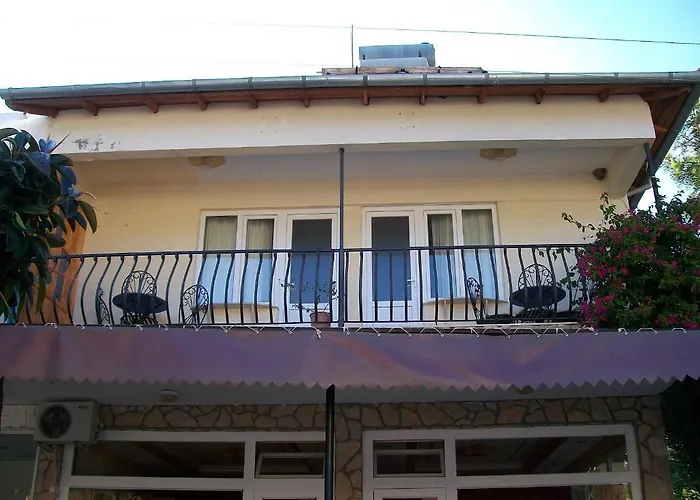 Sevgi 3 ホテル 3*